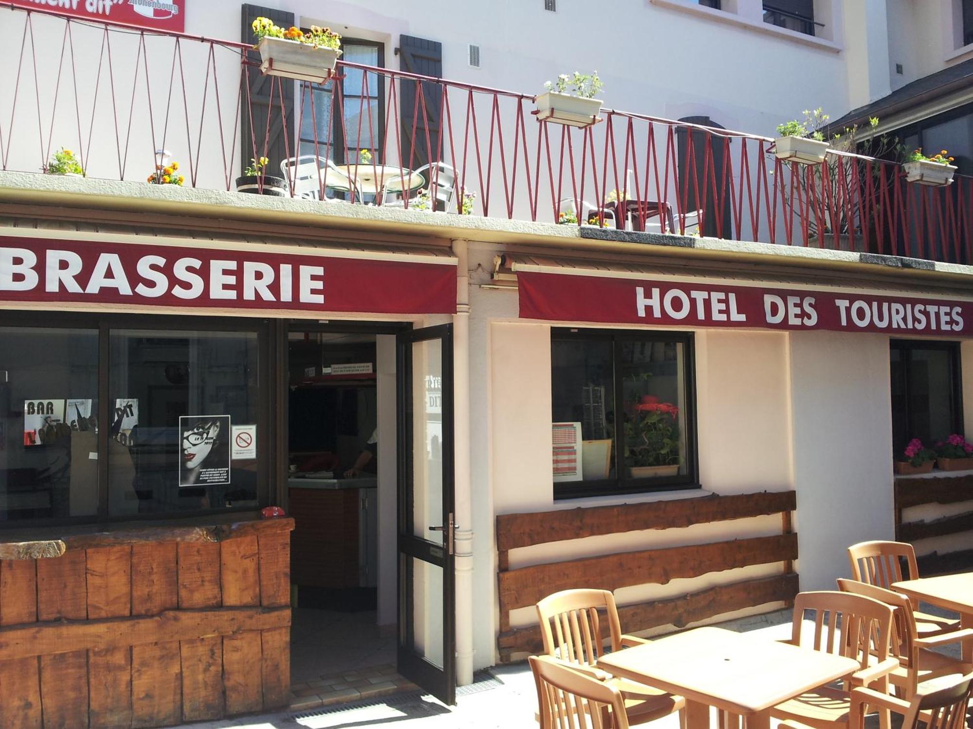 Hotel Des Touristes Пиерфит-Нестала Екстериор снимка