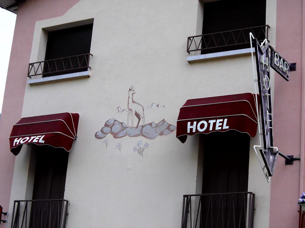 Hotel Des Touristes Пиерфит-Нестала Екстериор снимка