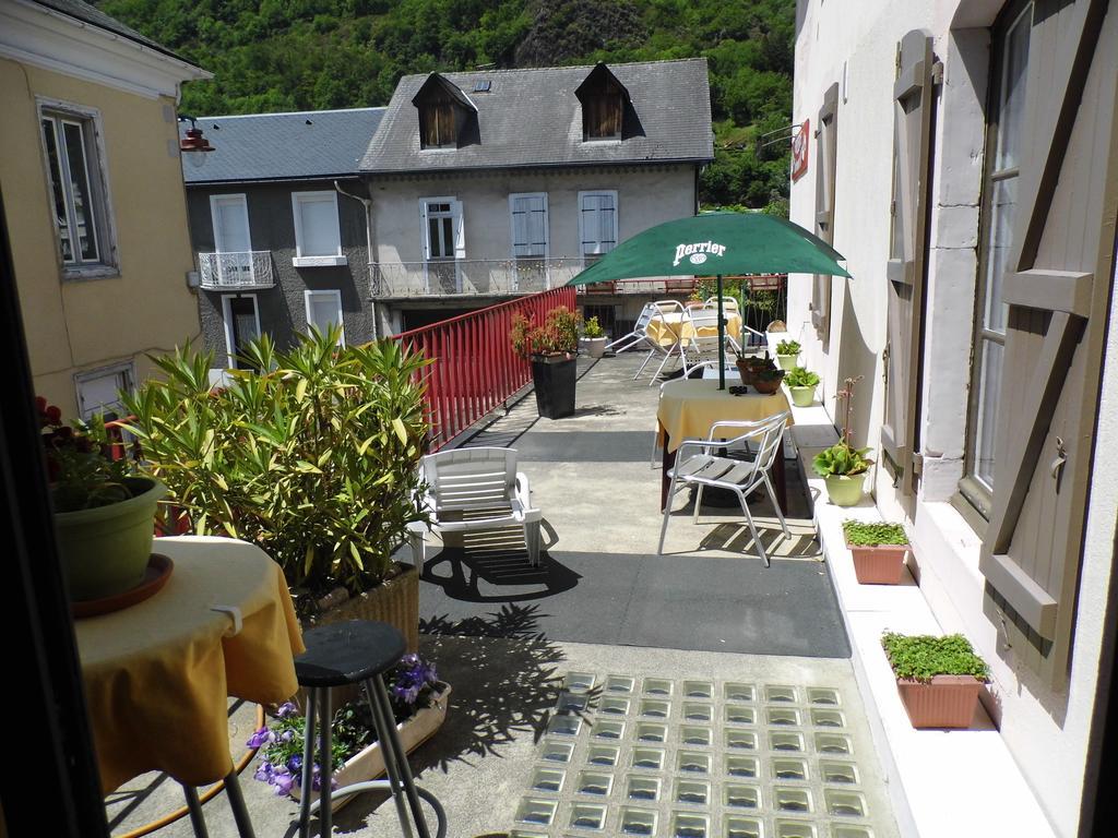 Hotel Des Touristes Пиерфит-Нестала Екстериор снимка